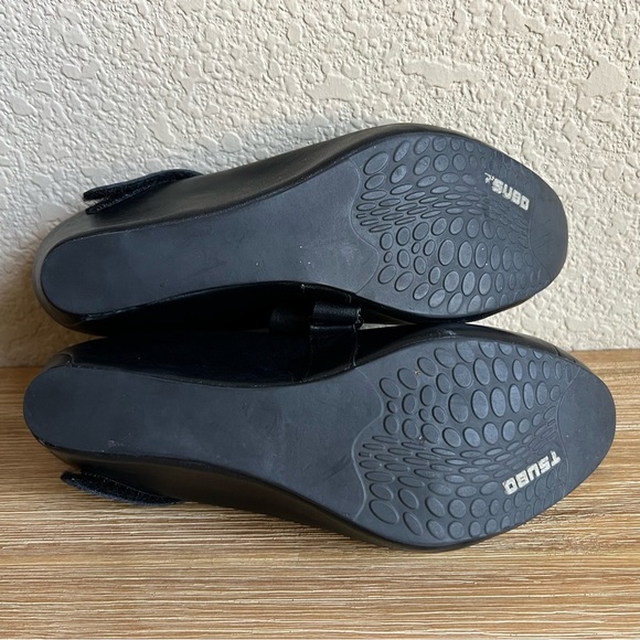 Tsubo Women's Asmik Wedge Pump Size 7.5 Black Leather Platform Mary Jane Shoes - Picture 9 of 12